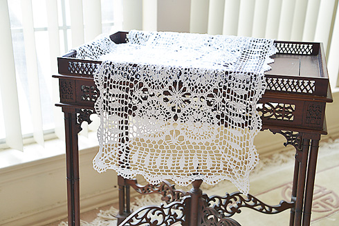 Crochet Roses Table Runner. 16" x 90" White color